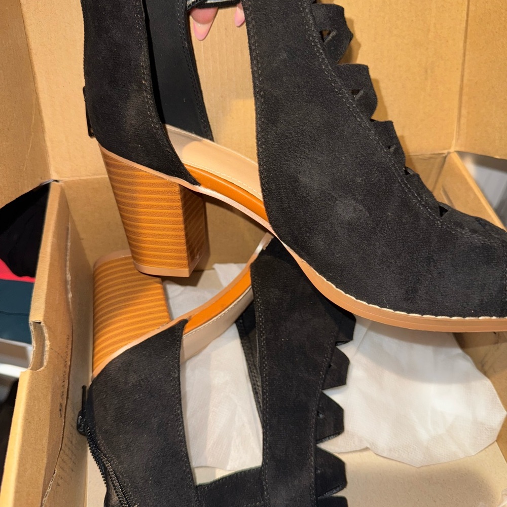Source Unknown Black Suede Heeled Boots - image 1